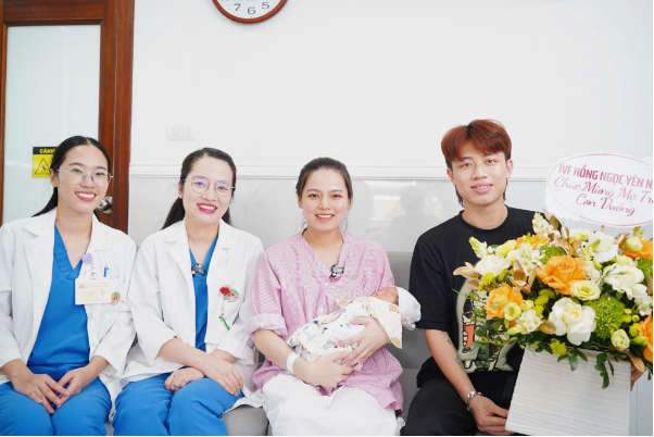 Gia đình anh Đức đón quý tử đầu lòng nhờ phương pháp IVF Standard
