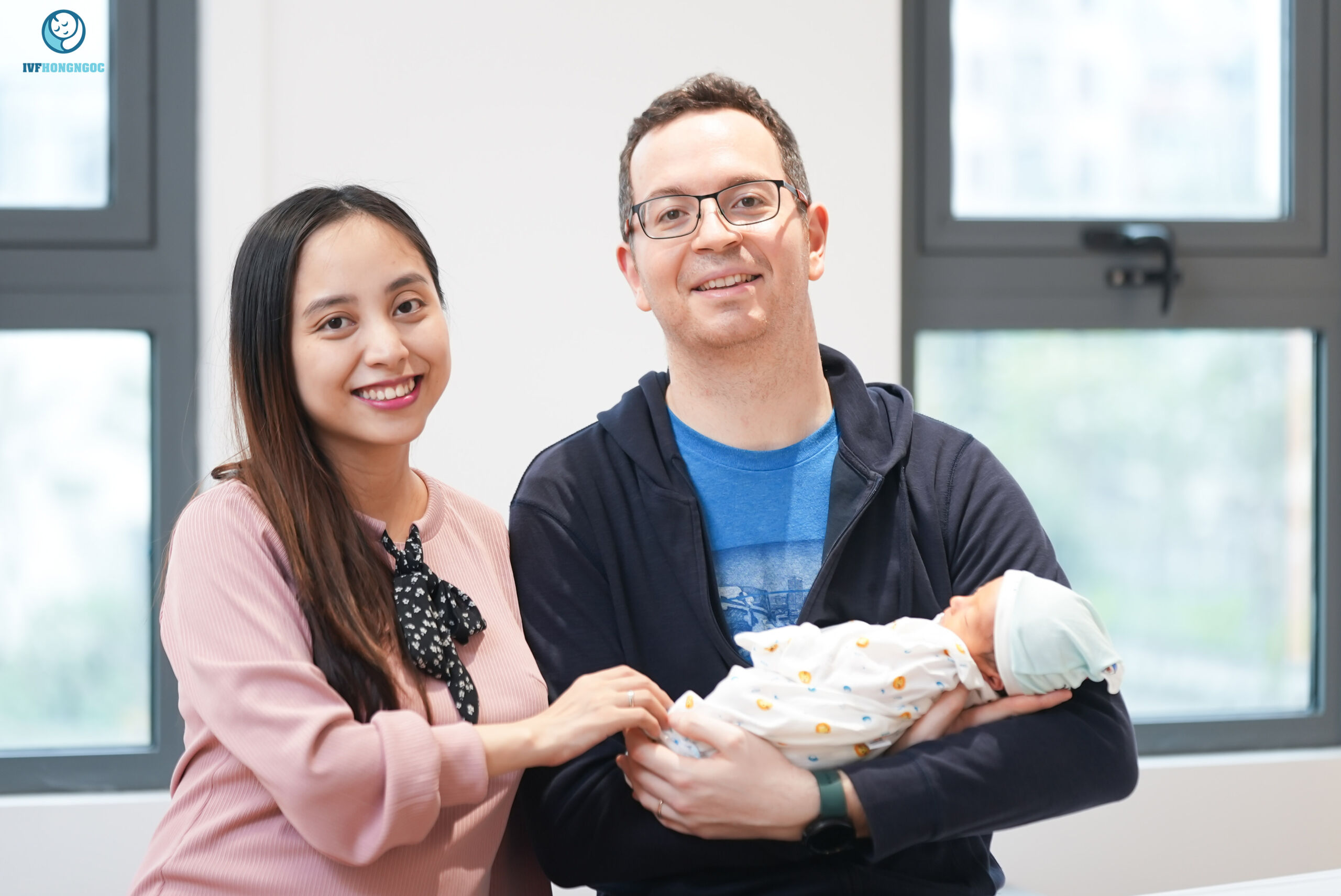 1 năm mong con, cặp vợ chồng Việt - Ý bất ngờ đón “quả ngọt” ngay lần đầu chuyển phôi